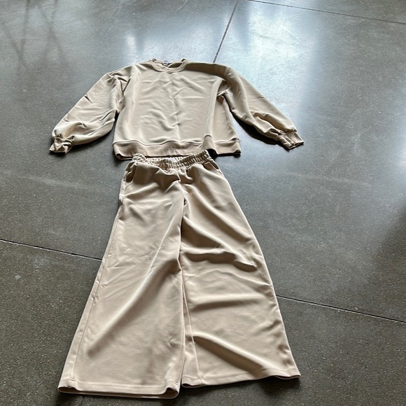 Beige Lounge Set